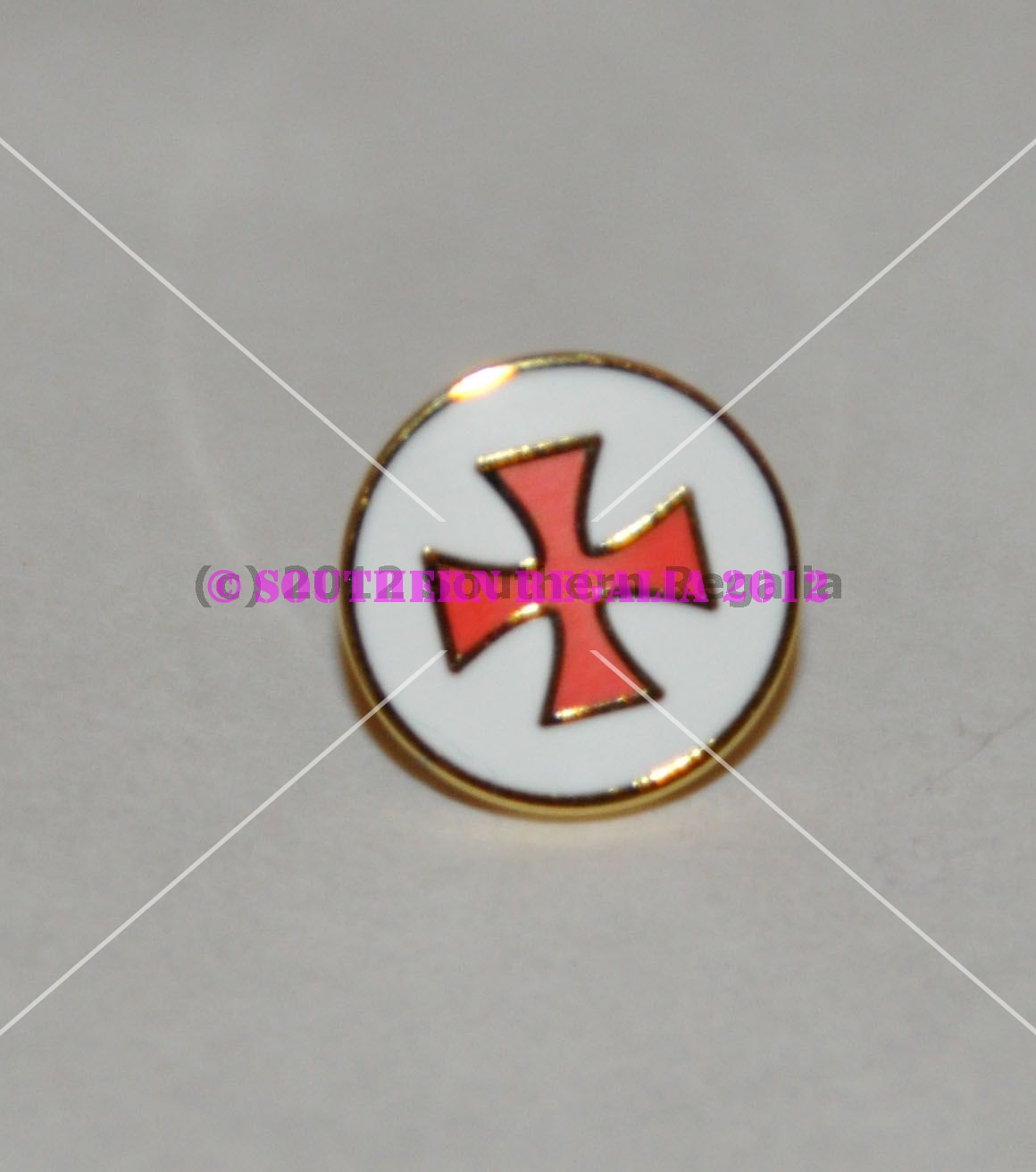 Knights Templar Circular Gold Plated Lapel Pin